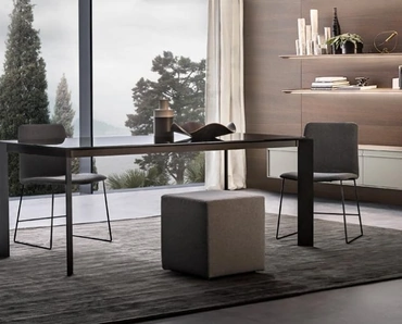 Tavolo allungabile Roy in vetro laccato lucido di Giellesse