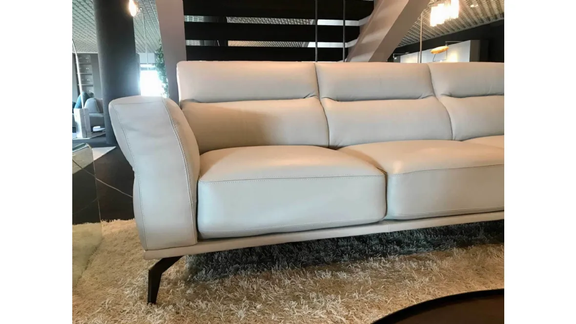 Divano in pelle ad angolo