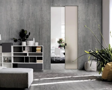 Porta per interni scorrevole in vetro con telaio in alluminio Just a Scomparsa di Doal