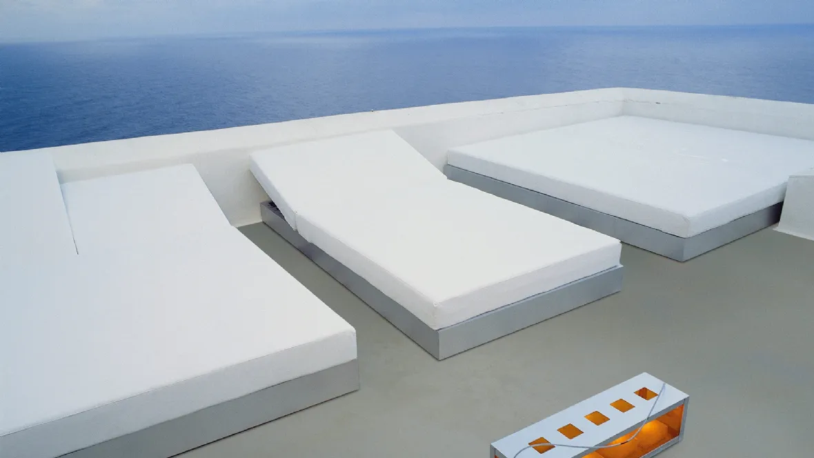 Lettino prendisole Chill Bed di Gandia Blasco