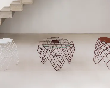Sgabello R24 Low stool di Gandia Blasco