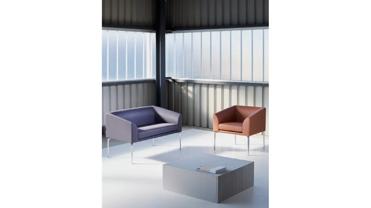 Divanetto e Poltroncina solidi e leggeri Alias As Soft Seating di Vaghi