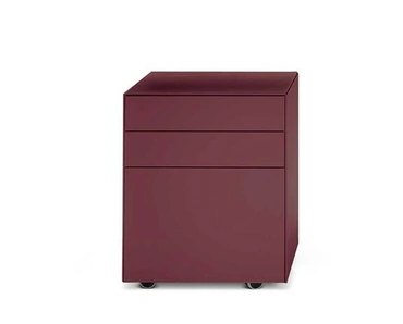 Cassettiera rivestita in pelle CEO Cube di Poltrona Frau