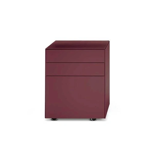 Cassettiera rivestita in pelle CEO Cube di Poltrona Frau