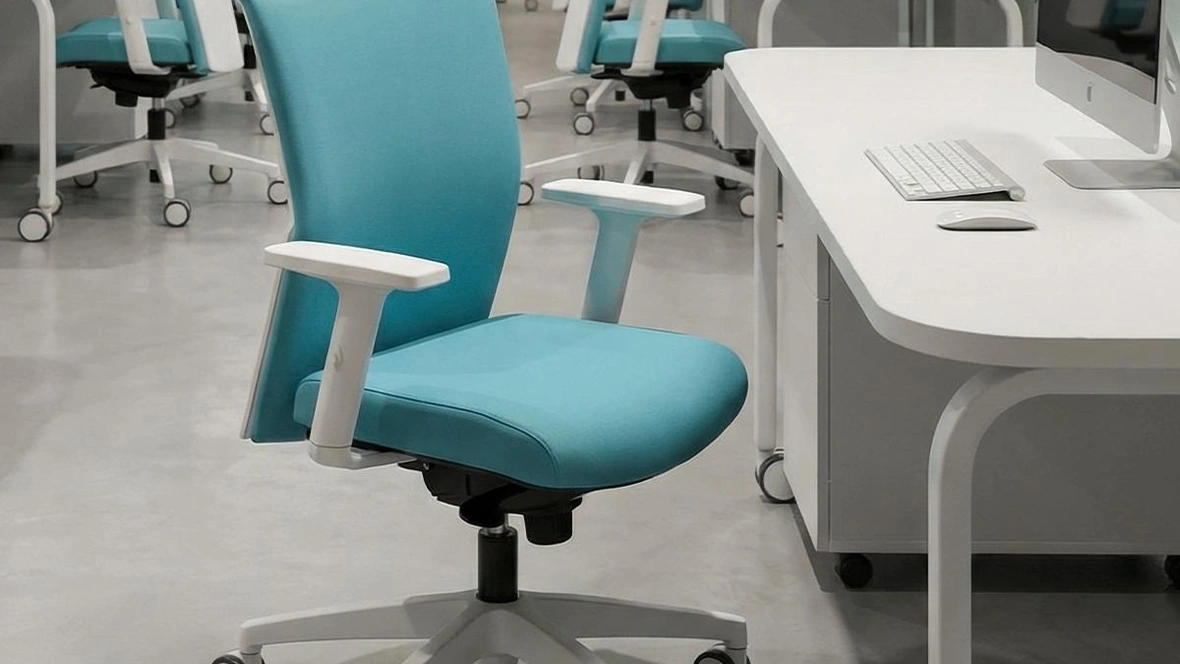 Seduta operativa Morea Comfort Advanced Swivel Chair di Vaghi
